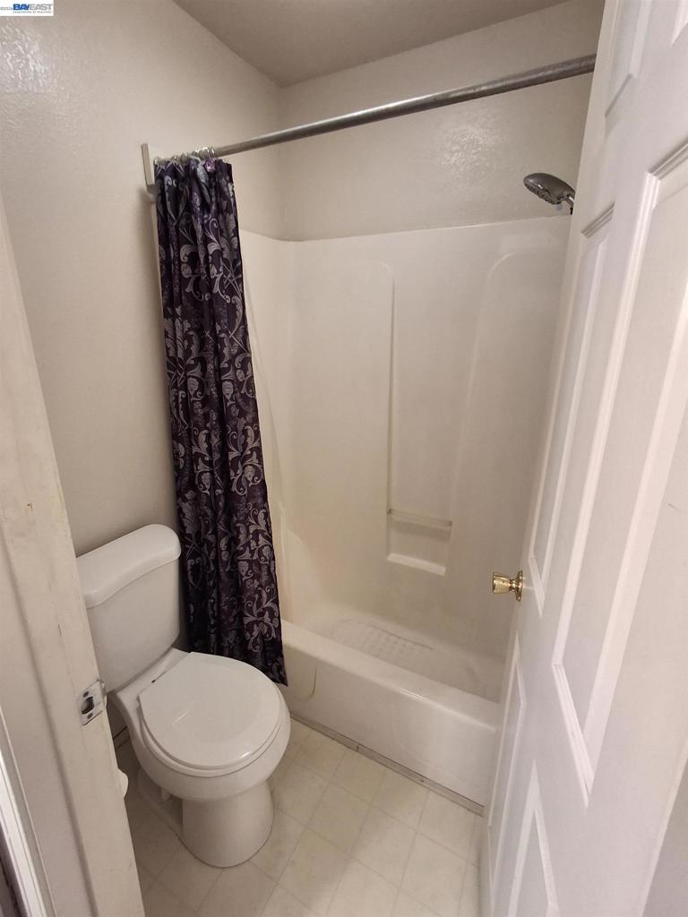 https://media.crmls.org/mediaz/fac1dd40-d289-4a25-b7bb-1c76c976efc9.jpg?preset=X-Large