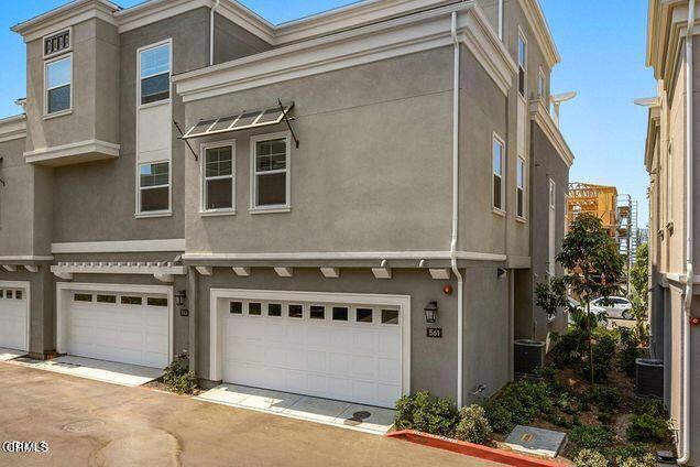 Detail Gallery Image 2 of 9 For 561 Winchester Dr, Oxnard,  CA 93036 - 3 Beds | 3/1 Baths