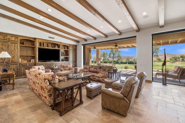 49006 Foxtail Lane, Palm Desert CA: https://media.crmls.org/mediaz/fac38ce9-626d-41a2-bc12-e4c3f4a30f2c.jpg