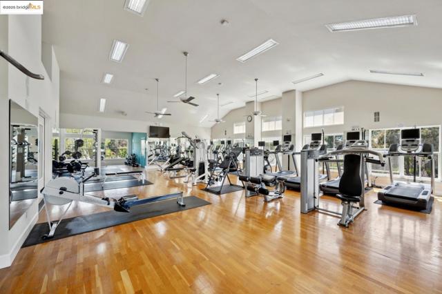 92 Marina Lakes DR, Richmond CA: https://media.crmls.org/mediaz/fac4c3e7-86db-4bde-a614-7423c19482bd.jpg