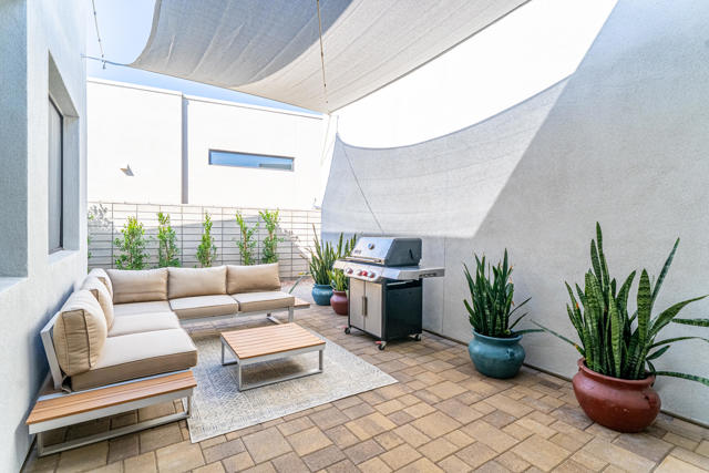 814 Nugget Lane, Palm Springs CA: https://media.crmls.org/mediaz/fac53ed1-3f64-4397-a416-84024406b042.jpg