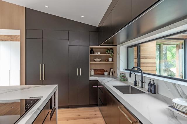 26896 Alejandro Drive, Los Altos Hills CA: https://media.crmls.org/mediaz/fac57989-8f7b-4a09-a17a-a8130768e06d.jpg
