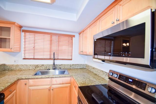 2170 Alpine Glen Pl., Alpine CA: https://media.crmls.org/mediaz/fac581c8-831c-4ee4-9469-48038581edd6.jpg