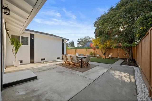 3735 Ruther Place Way, San Jose CA: https://media.crmls.org/mediaz/fac6116c-5cbe-4c35-b25e-0fd2362aec32.jpg