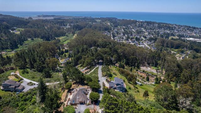 770 Alta Vista Road, Montara CA: https://media.crmls.org/mediaz/fac73d06-73e1-44a4-b033-4b7e2d0cf029.jpg