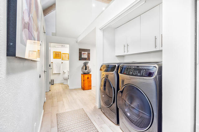 192 Kavenish Drive, Rancho Mirage CA: https://media.crmls.org/mediaz/fac75403-0d16-410e-a3c2-0e9bb6a0ce5e.jpg