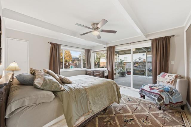 976 2nd Avenue, Redwood City CA: https://media.crmls.org/mediaz/fac81de0-8334-4419-ae5d-1831cf853e32.jpg