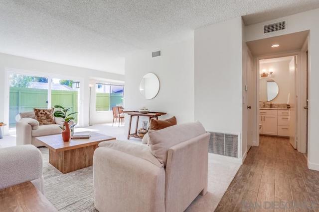 5450 Kiowa Dr, La Mesa CA: https://media.crmls.org/mediaz/fac91efd-3226-4783-a837-66ba7a9f6ff5.jpg