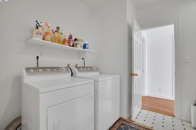 Image 33 of 52 For 7001 Elverton Dr