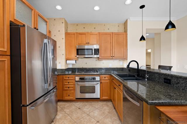 12680 Creekview Drive, San Diego CA: https://media.crmls.org/mediaz/faca5ad7-cb6c-4cbb-ab0b-d6aede14791b.jpg