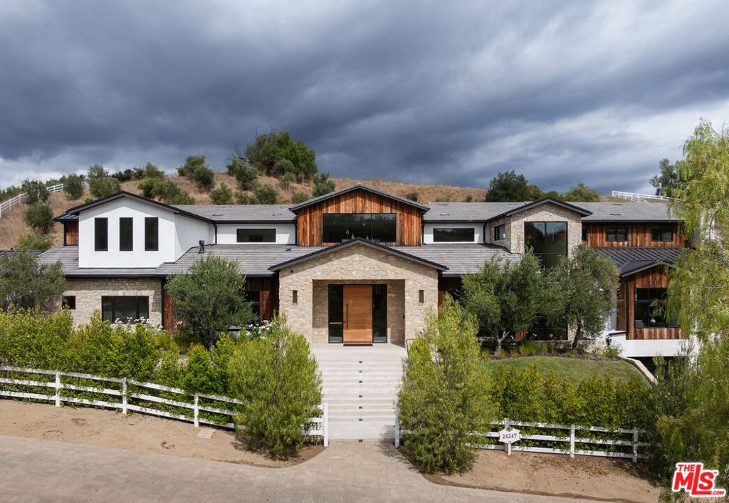 24247 Bridle Trail Road — Contemporary