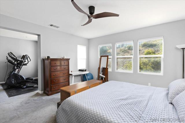 864 Orion Way, San Marcos CA: https://media.crmls.org/mediaz/facbcd7d-bd95-4b21-afbf-1c6cce81f61d.jpg