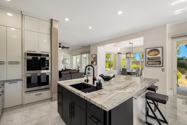 81207 Santa Rosa Court, La Quinta CA: https://media.crmls.org/mediaz/facdafc9-74f6-4d18-b63c-4fb6244676c0.jpg