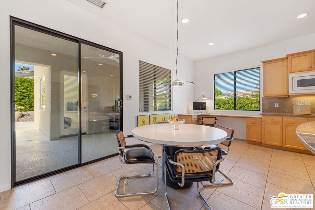 MLS #25601563PS image #17