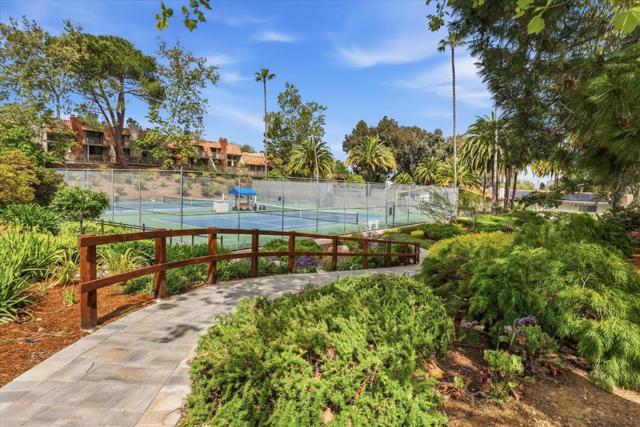 247 Casitas Bulevar, Los Gatos CA: https://media.crmls.org/mediaz/face0ed7-2766-4f8e-8045-2f280094f902.jpg