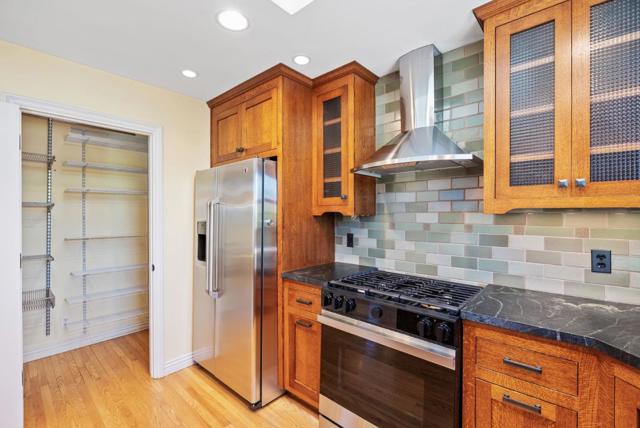 870 N 5th Street, San Jose CA: https://media.crmls.org/mediaz/facf640e-dc73-4e11-8d6a-d67e167d2c19.jpg