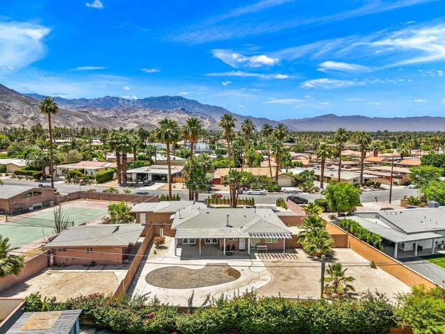 44500 San Carlos Avenue, Palm Desert CA: https://media.crmls.org/mediaz/fad017c7-993d-4342-888f-4641bbcc99dc.jpg