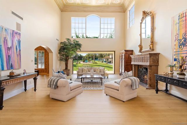 16356 Rambla De Las Flores, Rancho Santa Fe CA: https://media.crmls.org/mediaz/fad06bb6-76fc-458d-9f1d-c332edb818f1.jpg
