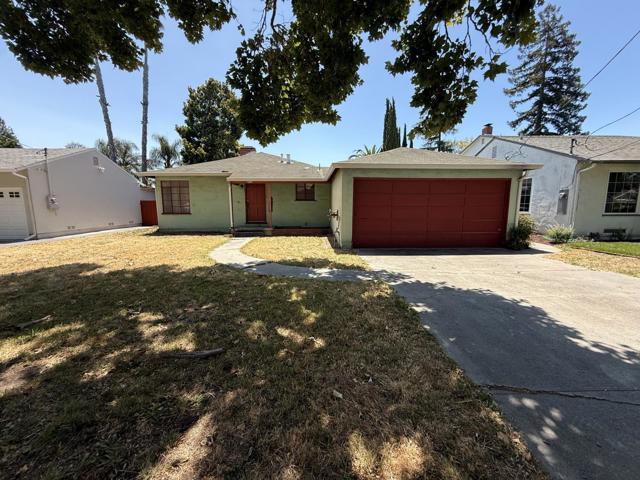 3032 El Sobrante Street, Santa Clara CA: https://media.crmls.org/mediaz/fad0d60d-f494-4b6a-bd30-87982d3aa42d.jpg
