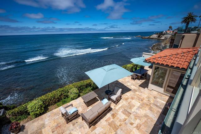 Detail Gallery Image 25 of 36 For 5556 Calumet Ave, La Jolla,  CA 92037 - 3 Beds | 3/1 Baths