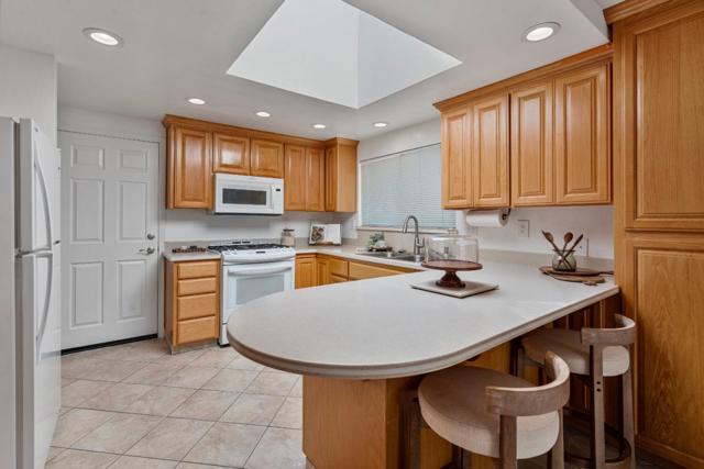 471 Marks Drive, Hollister CA: https://media.crmls.org/mediaz/fad27acd-2327-42d3-9864-988929a18c50.jpg