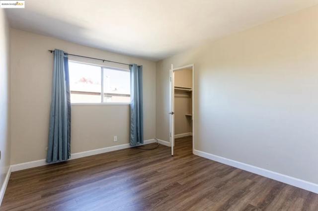 1298 63rd St, Emeryville CA: https://media.crmls.org/mediaz/fad29c0c-5714-4ad5-a03e-a118f5383d2d.jpg
