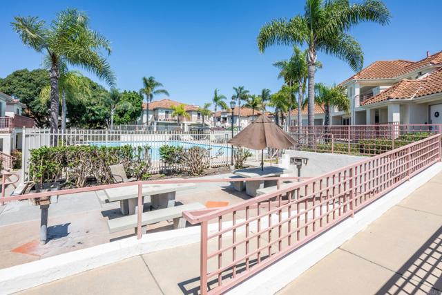 Detail Gallery Image 40 of 44 For 405 Stoney Point Way #96,  Oceanside,  CA 92058 - 2 Beds | 2 Baths