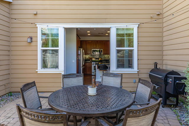 Detail Gallery Image 18 of 31 For 8228 Silver Cir, Ventura,  CA 93004 - 3 Beds | 2/1 Baths