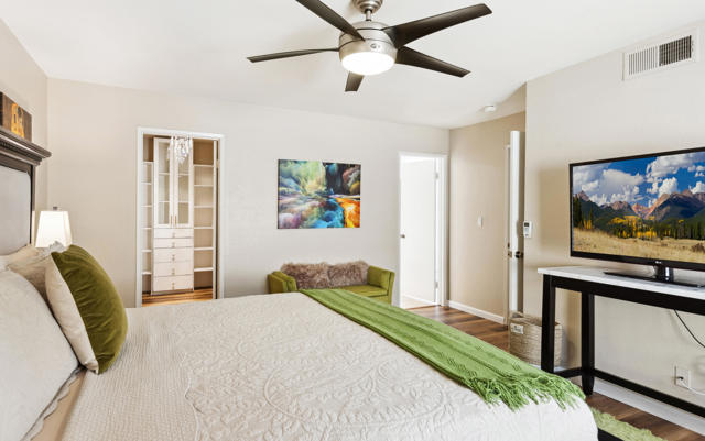 428 Sierra Madre S, Palm Desert CA: https://media.crmls.org/mediaz/fad393fe-00ab-4f05-b5fe-6ef74292bc31.jpg