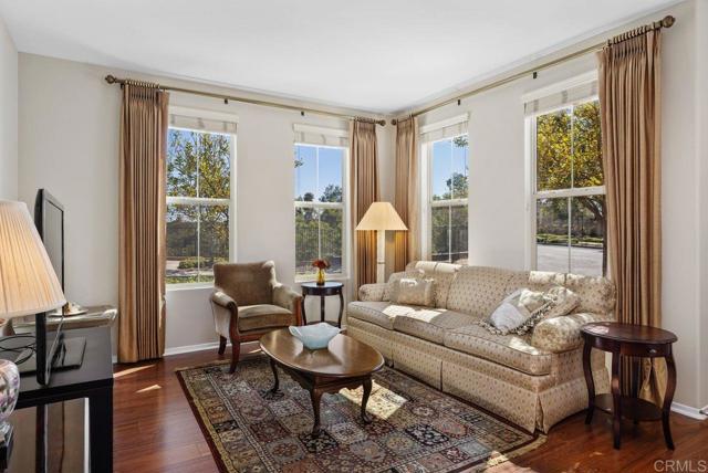 Detail Gallery Image 6 of 42 For 11130 Taloncrest Way Unit 11, San Diego,  CA 92126 - 3 Beds | 2 Baths