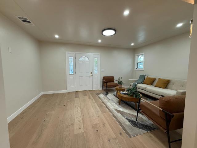 199 S 23rd Street, San Jose CA: https://media.crmls.org/mediaz/fad3ecad-3e5b-4a86-a82d-71a98d293402.jpg