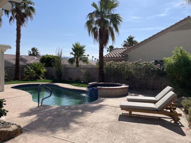 38286 Brandywine Avenue, Palm Desert CA: https://media.crmls.org/mediaz/fad4cd2f-faa8-494f-818b-e35b9c4a78a7.jpg