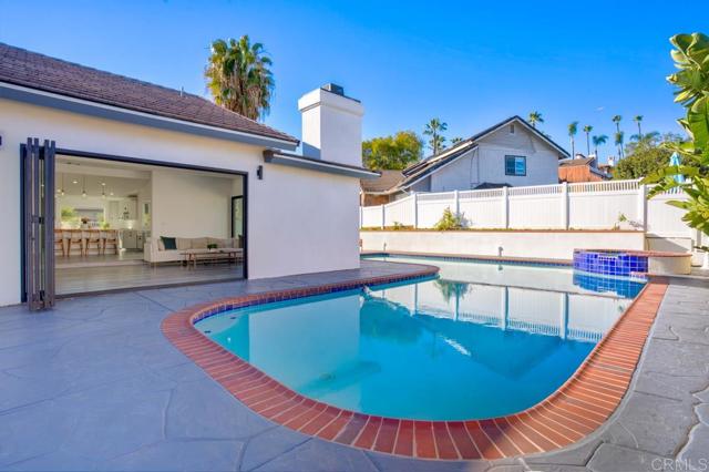 3647 Hazelhurst Place, Bonita CA: https://media.crmls.org/mediaz/fad4d99d-b9b1-4e1f-87f9-92323112bf05.jpg