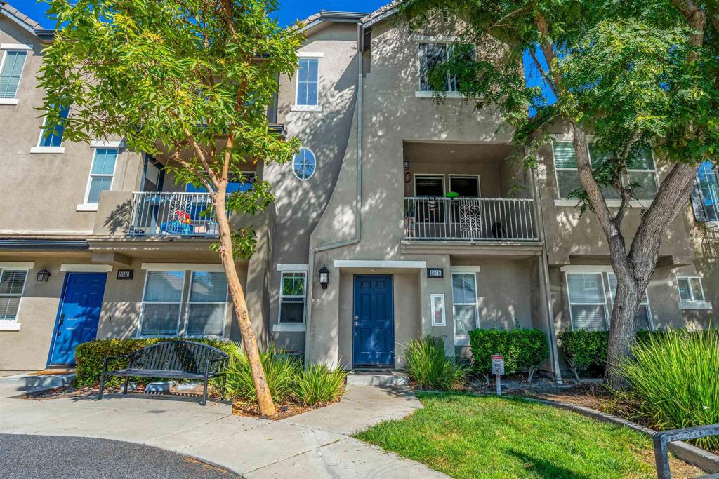 1648 Sweet Gum Place