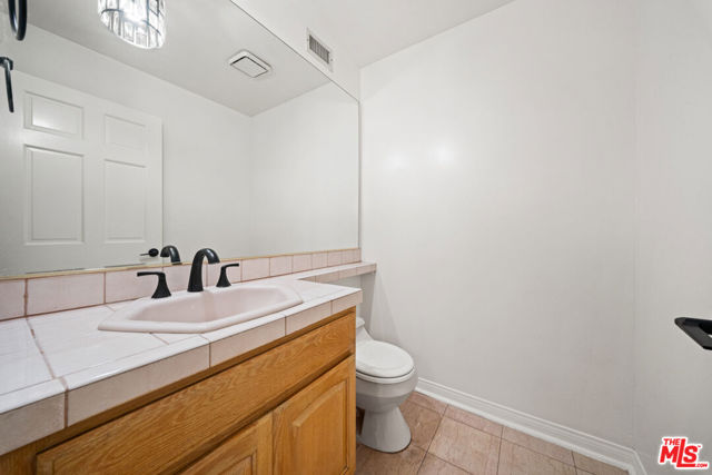 4144 Colfax Avenue photo 32