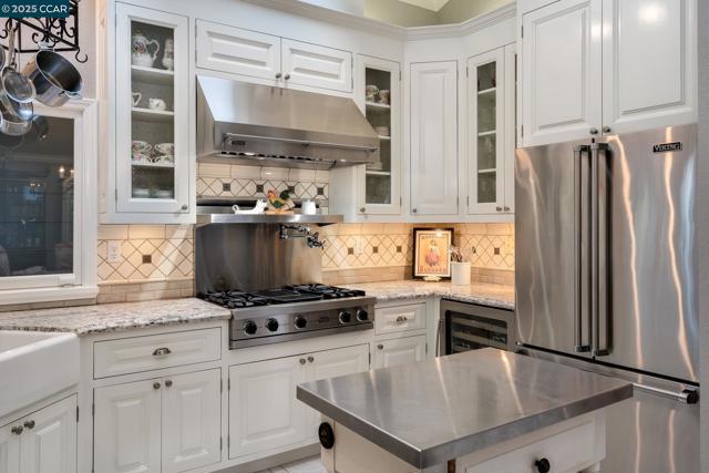 131 Shoshone Court, Danville CA: https://media.crmls.org/mediaz/fad5ea51-3348-4c7e-b887-833f0cd0b866.jpg