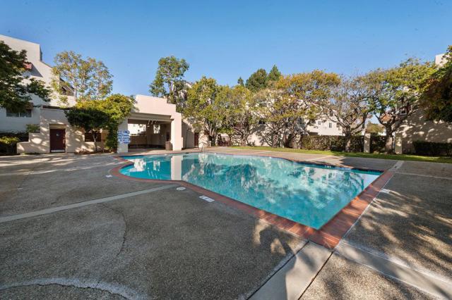 104 E Court Lane, Foster City CA: https://media.crmls.org/mediaz/fad6198d-5fa8-40f3-8c43-ab9e20405fb0.jpg