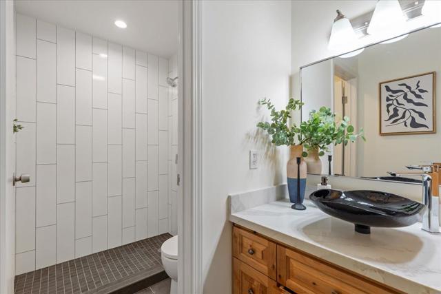 818 N Delaware Street, San Mateo CA: https://media.crmls.org/mediaz/fad639fe-4037-4e94-85e9-57446a069317.jpg