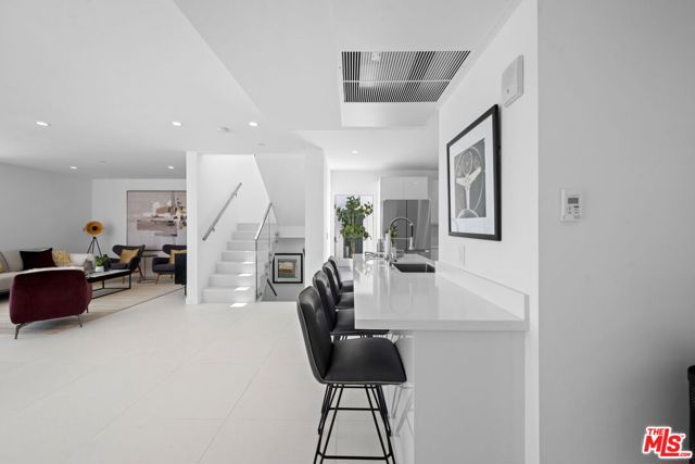 621 N Kings Road, West Hollywood CA: https://media.crmls.org/mediaz/fad676fb-9c0b-4b8b-8c7c-c746c1d6fe79.jpg