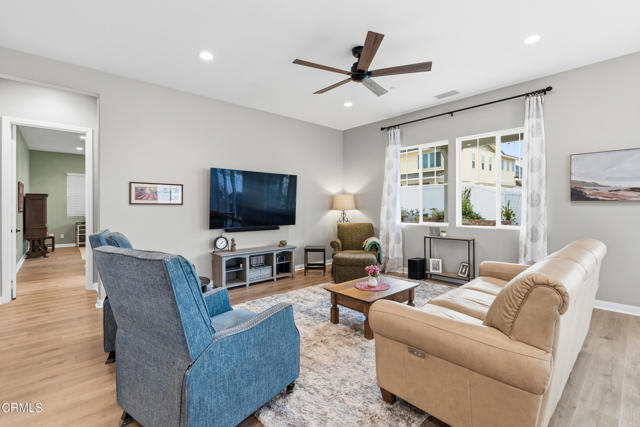 Detail Gallery Image 30 of 65 For 126 Wisteria St, Fillmore,  CA 93015 - 4 Beds | 3/1 Baths