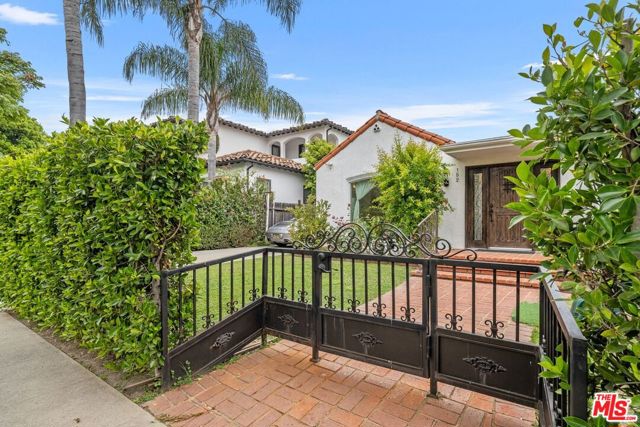 GATE TO FRONT WALKWAY