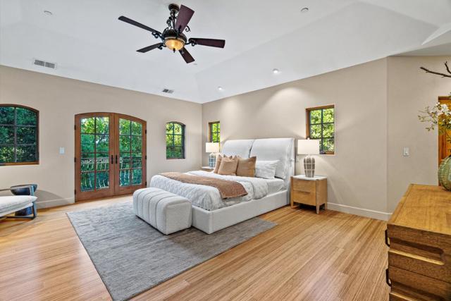 11860 Francemont Drive, Los Altos Hills CA: https://media.crmls.org/mediaz/fad8db2e-8cd5-43a5-ae16-babbce5e247a.jpg