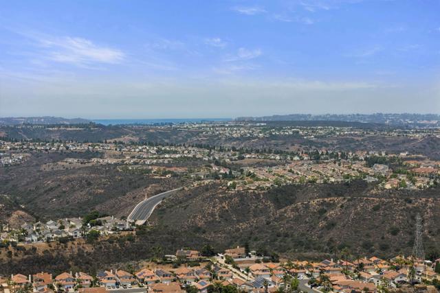10785 Chinon Circle, San Diego CA: https://media.crmls.org/mediaz/fad91fcd-732b-4ae5-b8c7-3ff91bee42d7.jpg