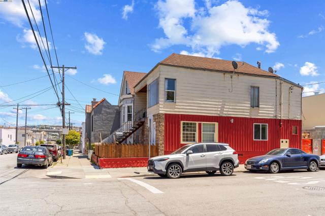 153 Silliman, San Francisco CA: https://media.crmls.org/mediaz/fad923fb-2afd-4360-819d-99c281a06fe4.jpg