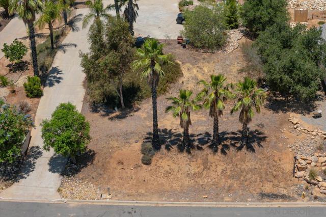 26152 Bellemore Dr, Romona CA: https://media.crmls.org/mediaz/fad9c71f-f330-4084-8d22-60c842deb2ad.jpg