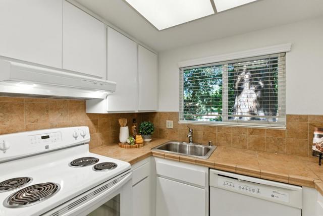 1001 E Evelyn Terrace, Sunnyvale CA: https://media.crmls.org/mediaz/fada3fa2-3379-433a-8506-59c05370e5bb.jpg