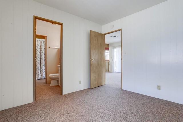 650 S Rancho Santa Fe RD 44, San Marcos CA: https://media.crmls.org/mediaz/fadbf138-c486-4e9d-ba3d-e75fa6f3a5f0.jpg