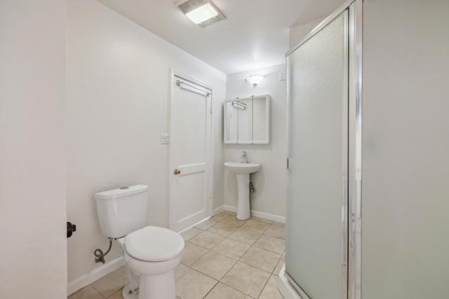 399 13th Avenue, Santa Cruz CA: https://media.crmls.org/mediaz/fadc252a-ddbb-4048-8a99-c5258fd7bff8.jpg