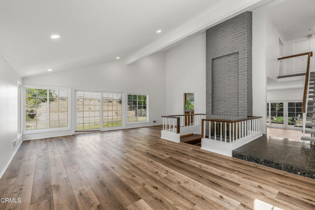 Detail Gallery Image 8 of 50 For 327 Bethany St, Thousand Oaks,  CA 91360 - 4 Beds | 2/1 Baths