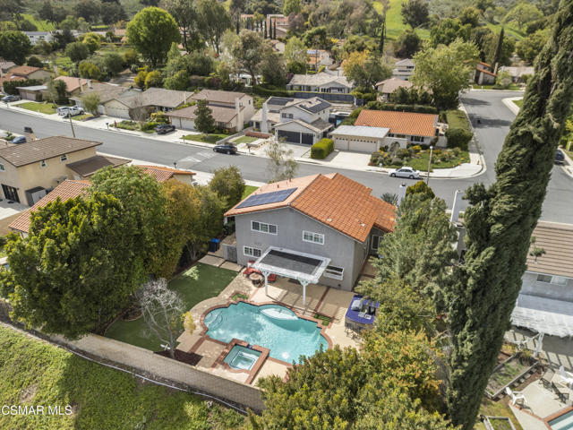 30836 Overfall Drive, Westlake Village CA: https://media.crmls.org/mediaz/fadd0650-c7a6-4224-a217-e70e948c3692.jpg